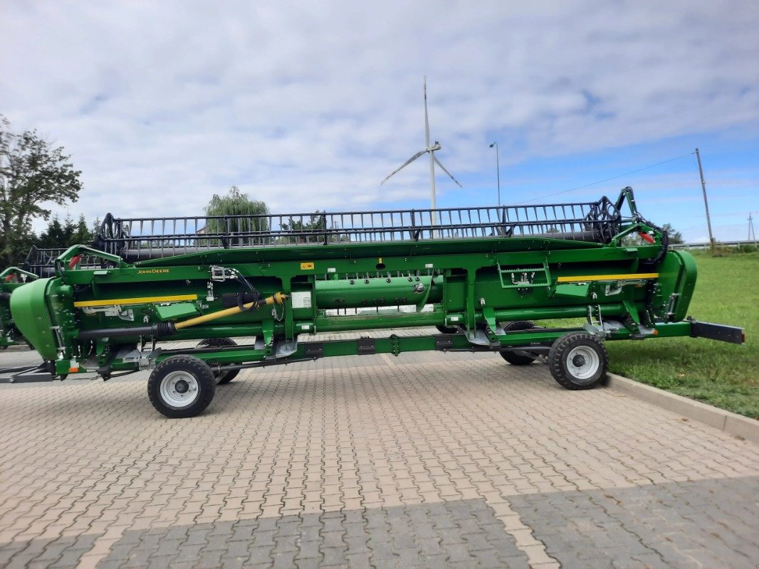 Mähdrescher от тип John Deere T670i, Neumaschine в Tykocin (Снимка 6)