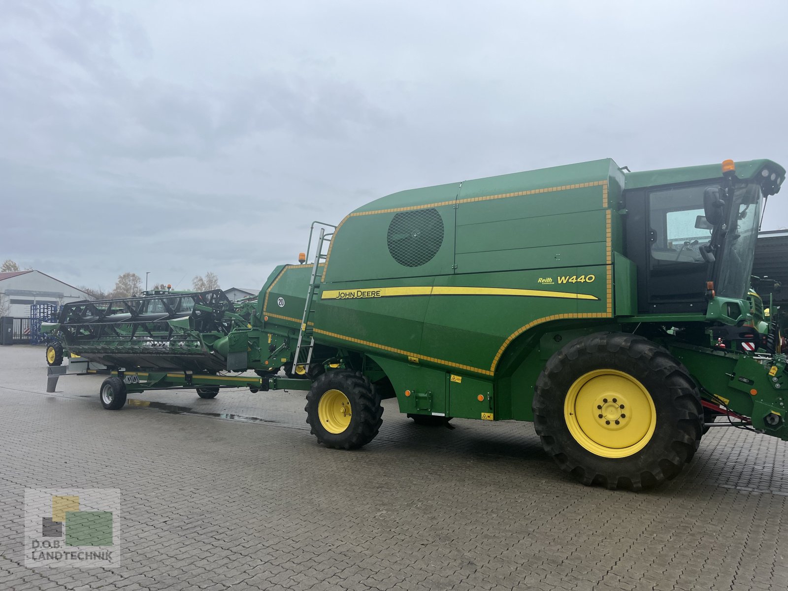 Mähdrescher del tipo John Deere W 440, Gebrauchtmaschine en Langweid am Lech (Imagen 1)