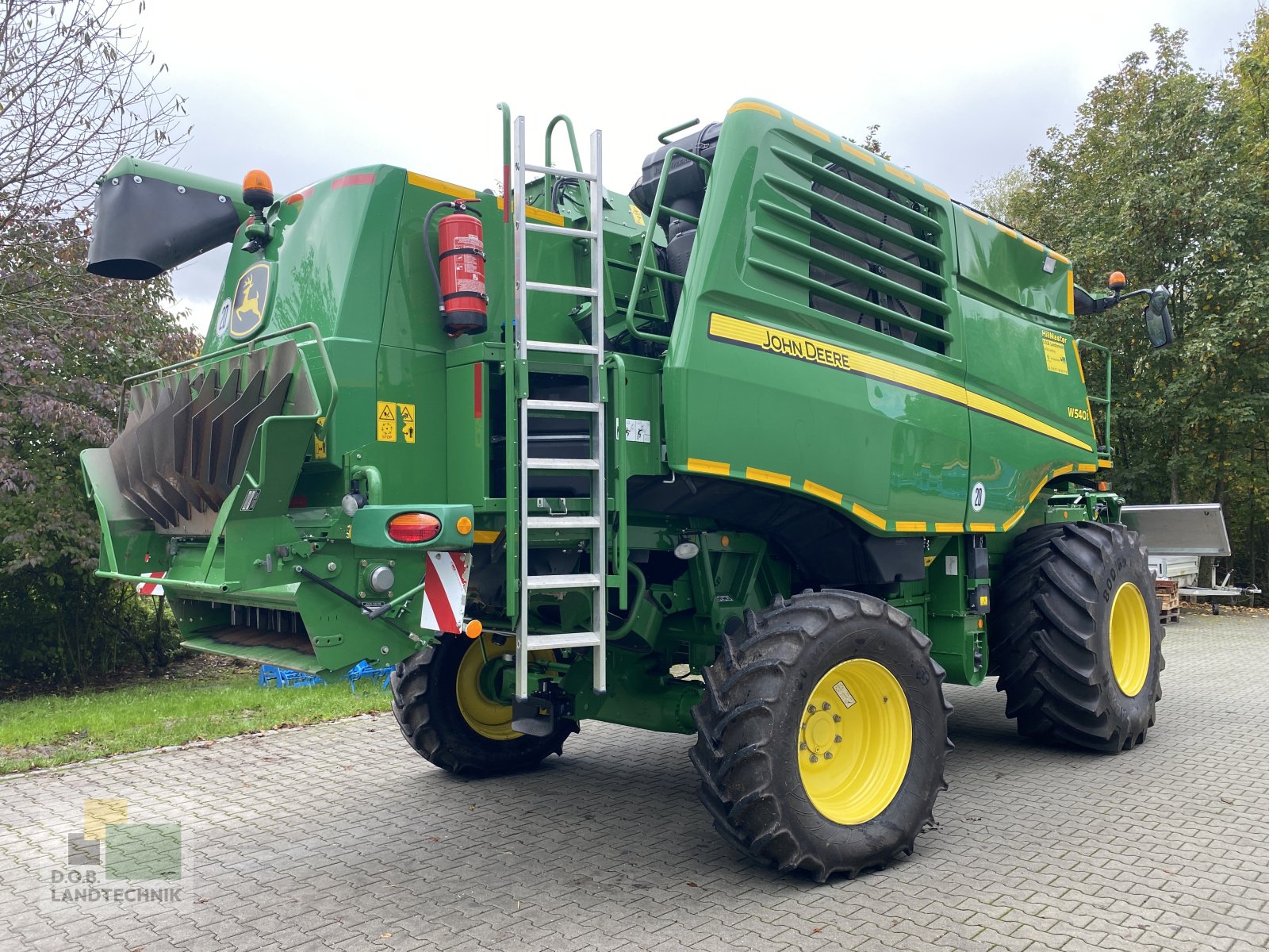 Mähdrescher van het type John Deere W 540 HM, Gebrauchtmaschine in Regensburg (Foto 3)