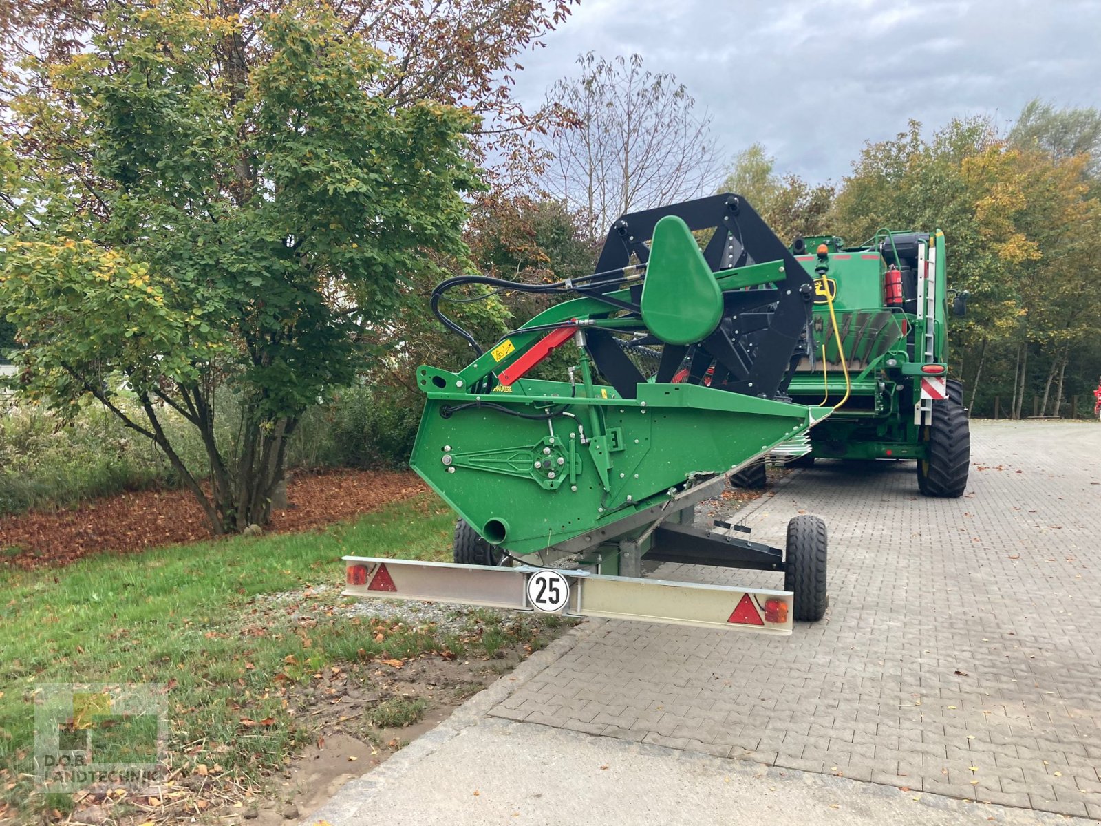 Mähdrescher типа John Deere W 540 HM, Gebrauchtmaschine в Regensburg (Фотография 28)