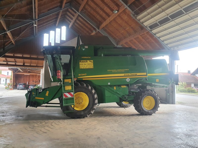 Mähdrescher des Typs John Deere W 540 HM, Gebrauchtmaschine in Bockhorn (Bild 1)