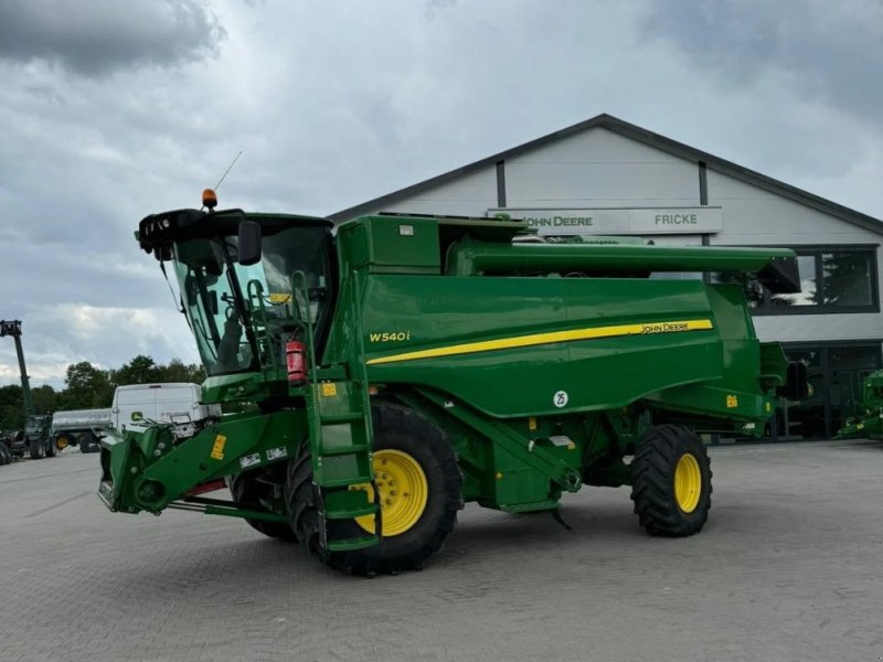 Mähdrescher del tipo John Deere W 540, Gebrauchtmaschine en Mrągowo (Imagen 1)