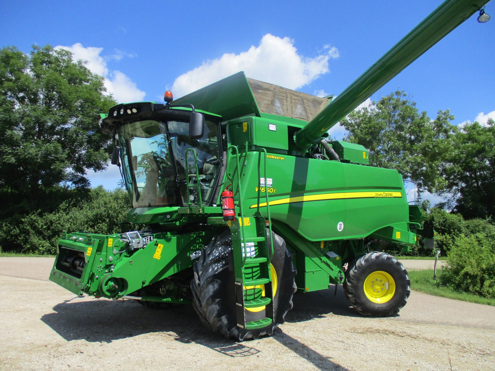 Mähdrescher του τύπου John Deere W 660 i HM, Gebrauchtmaschine σε Wittelshofen (Φωτογραφία 1)