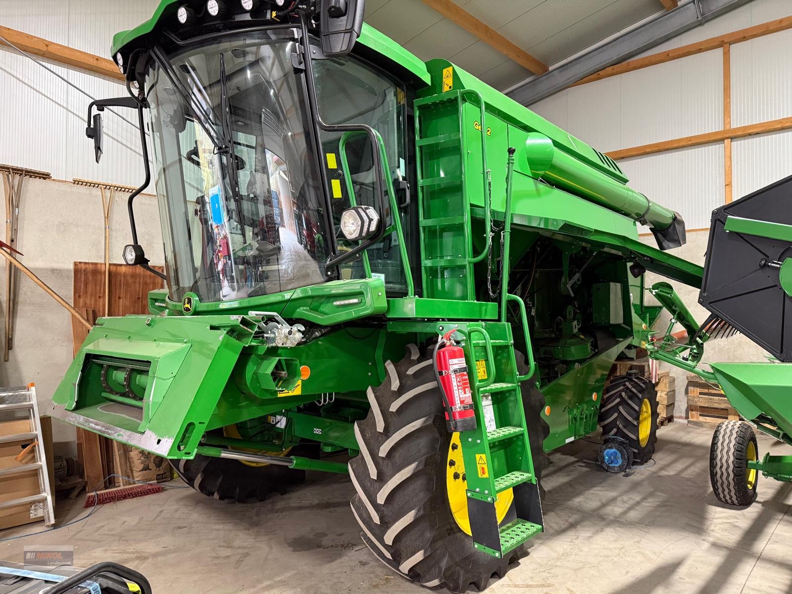 Mähdrescher van het type John Deere W330 PTC - Außenbreite 2,99m, Gebrauchtmaschine in Lichtenfels (Foto 3)