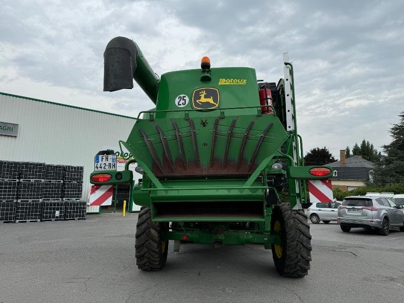 Mähdrescher du type John Deere W540, Gebrauchtmaschine en ESCAUDOEUVRES (Photo 5)