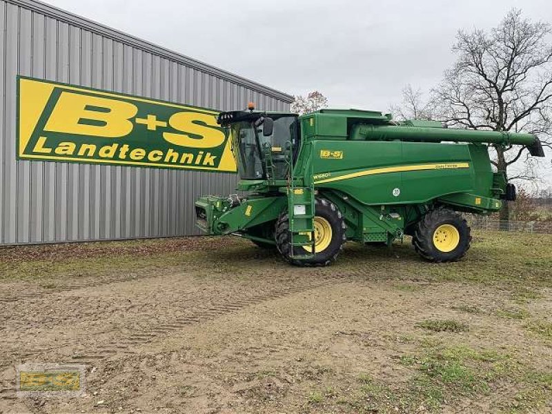 Mähdrescher tip John Deere W660, Gebrauchtmaschine in Neustadt Dosse (Poză 1)