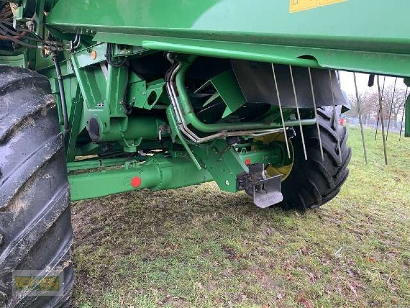 Mähdrescher van het type John Deere W660, Gebrauchtmaschine in Neustadt Dosse (Foto 5)