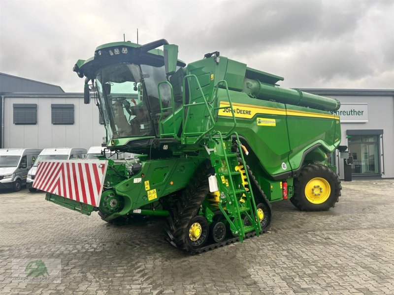 Mähdrescher of the type John Deere X9 - 1000, Neumaschine in Steinwiesen (Picture 1)