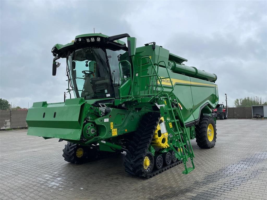 Mähdrescher tip John Deere X9 1100 INCL HD45X Draper Skærebord. SF 7000 GPS. Ring til Ulrik for mere info på 40255544. Jeg snakker Jysk, tysk og engelsk., Gebrauchtmaschine in Kolding (Poză 4)