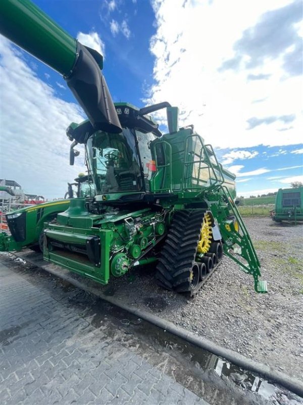 Mähdrescher tipa John Deere X9 1100 Se hele udstyrslisten herunder. Ring til Ulrik på 40255544. Jeg snakker Jysk, tysk og engelsk., Gebrauchtmaschine u Kolding (Slika 3)