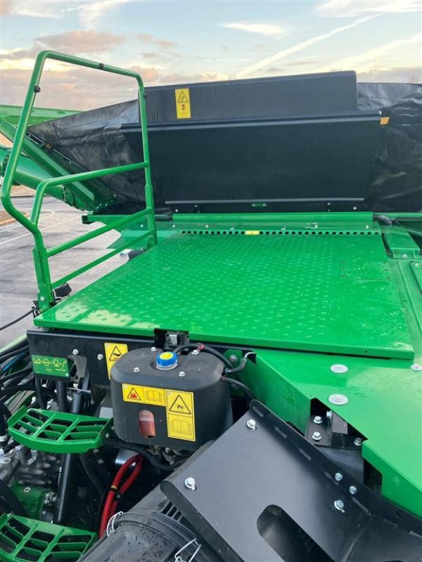 Mähdrescher a típus John Deere X9 1100, Gebrauchtmaschine ekkor: Grimma (Kép 21)