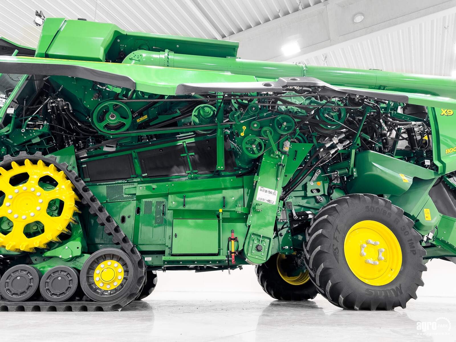 Mähdrescher des Typs John Deere X9 1100, Gebrauchtmaschine in Csengele (Bild 7)