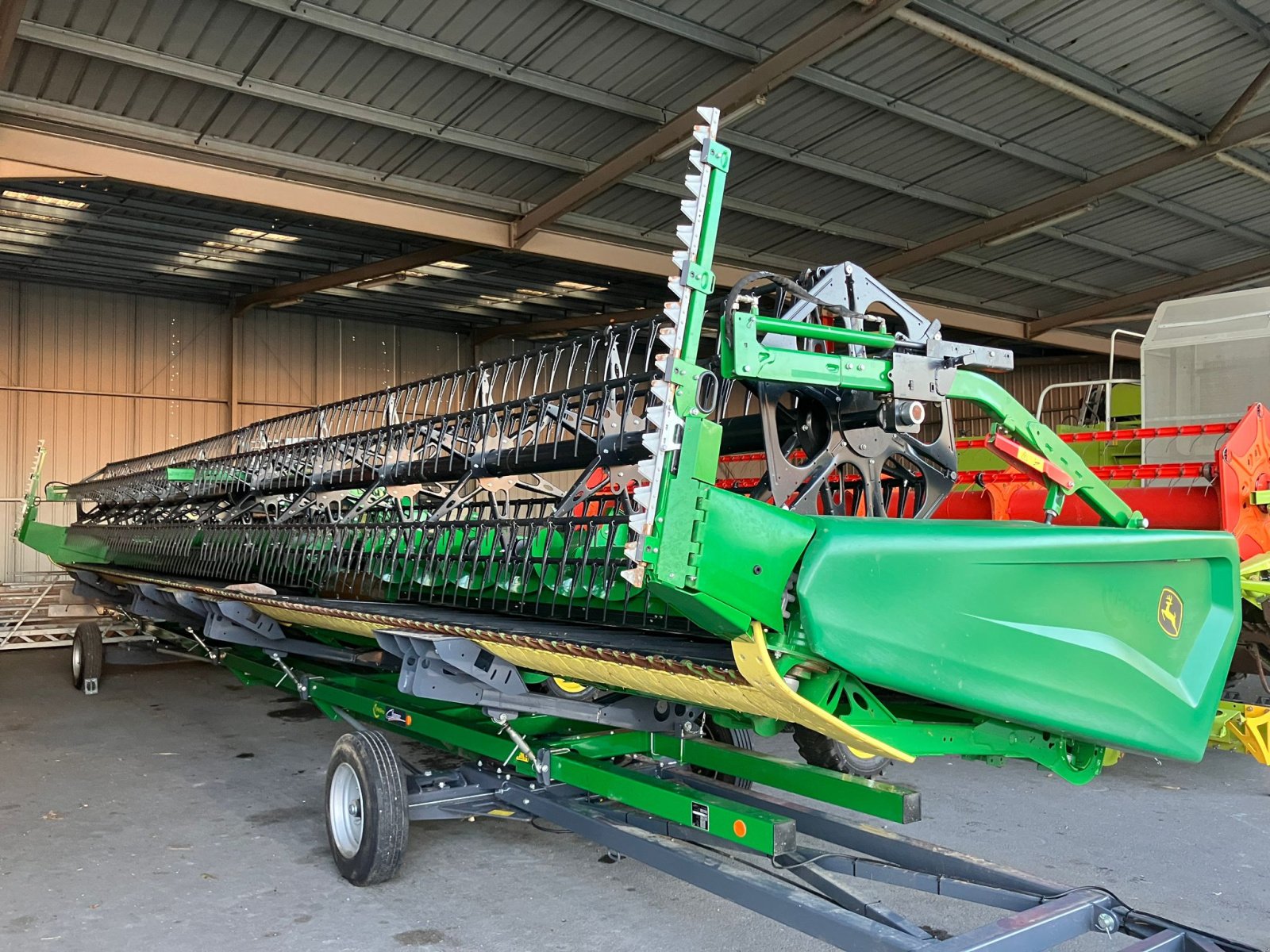 Mähdrescher del tipo John Deere X9 1100, Gebrauchtmaschine en CONNANTRE (Imagen 8)