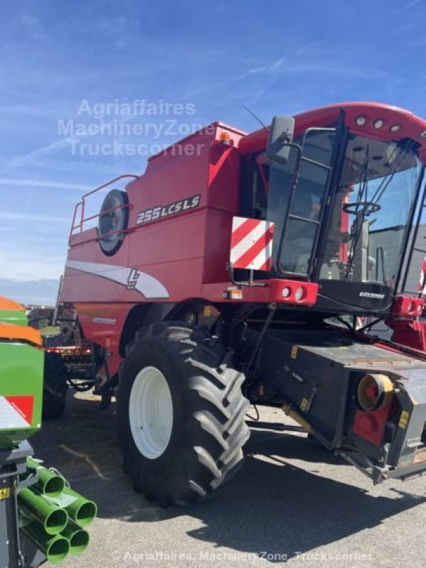 Mähdrescher van het type Laverda 255 LCS LS, Gebrauchtmaschine in LOMBEZ (Foto 2)