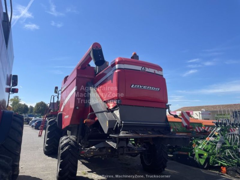 Mähdrescher van het type Laverda 255 LCS LS, Gebrauchtmaschine in LOMBEZ (Foto 4)