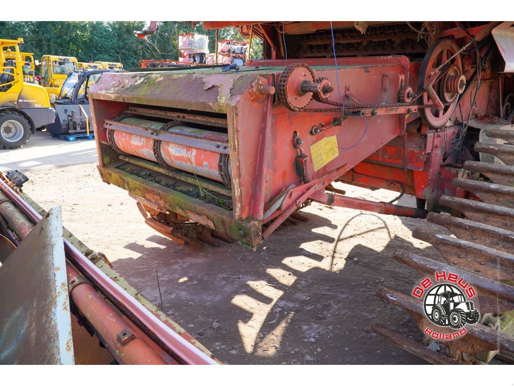 Mähdrescher van het type Laverda 3600, Gebrauchtmaschine in MIJNSHEERENLAND (Foto 7)