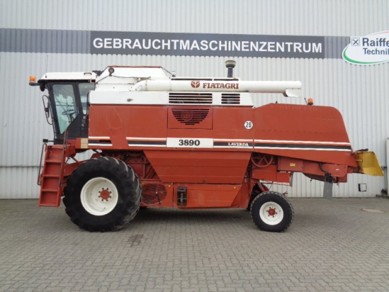 Mähdrescher des Typs Laverda 3890A, Gebrauchtmaschine in Holle- Grasdorf (Bild 1)