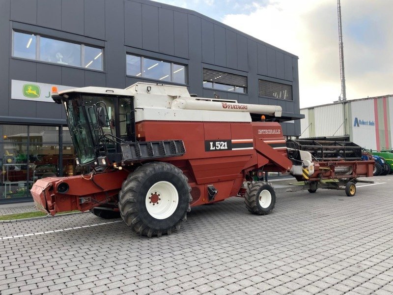 Mähdrescher du type Laverda L521, Gebrauchtmaschine en Regensdorf (Photo 1)