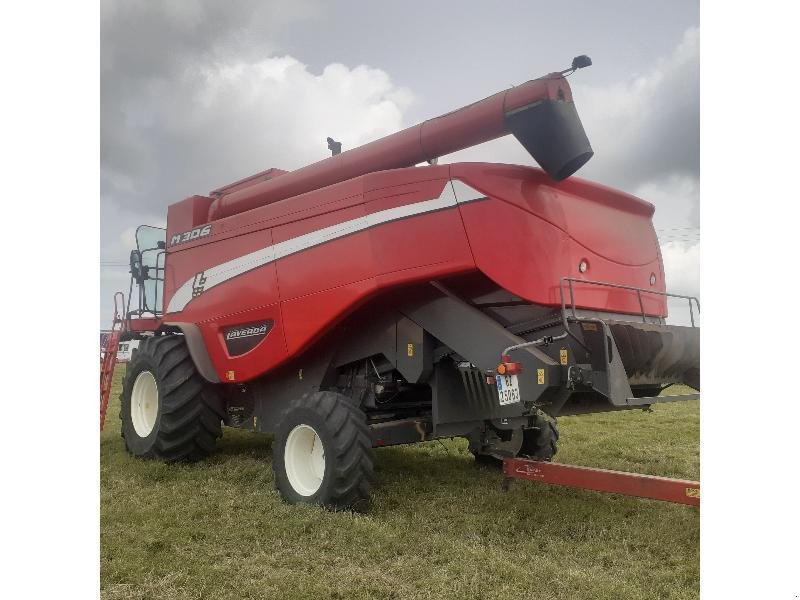 Mähdrescher van het type Laverda M 306 T, Gebrauchtmaschine in HERLIN LE SEC (Foto 3)