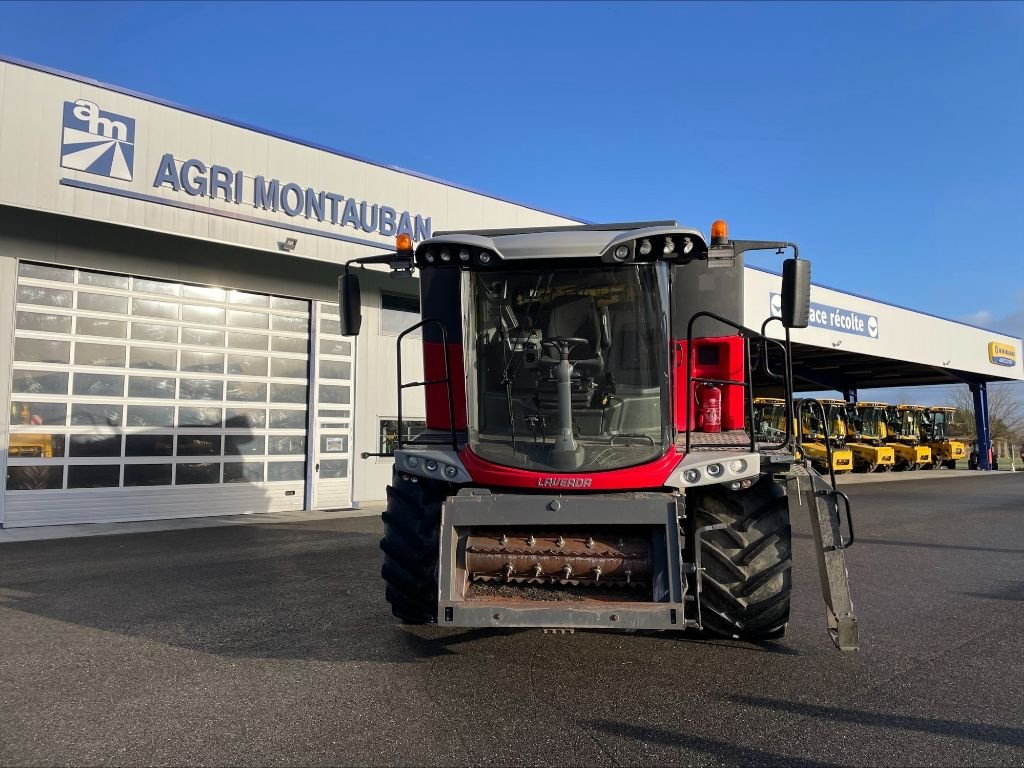 Mähdrescher des Typs Laverda M 400 LCI, Gebrauchtmaschine in Montauban (Bild 2)