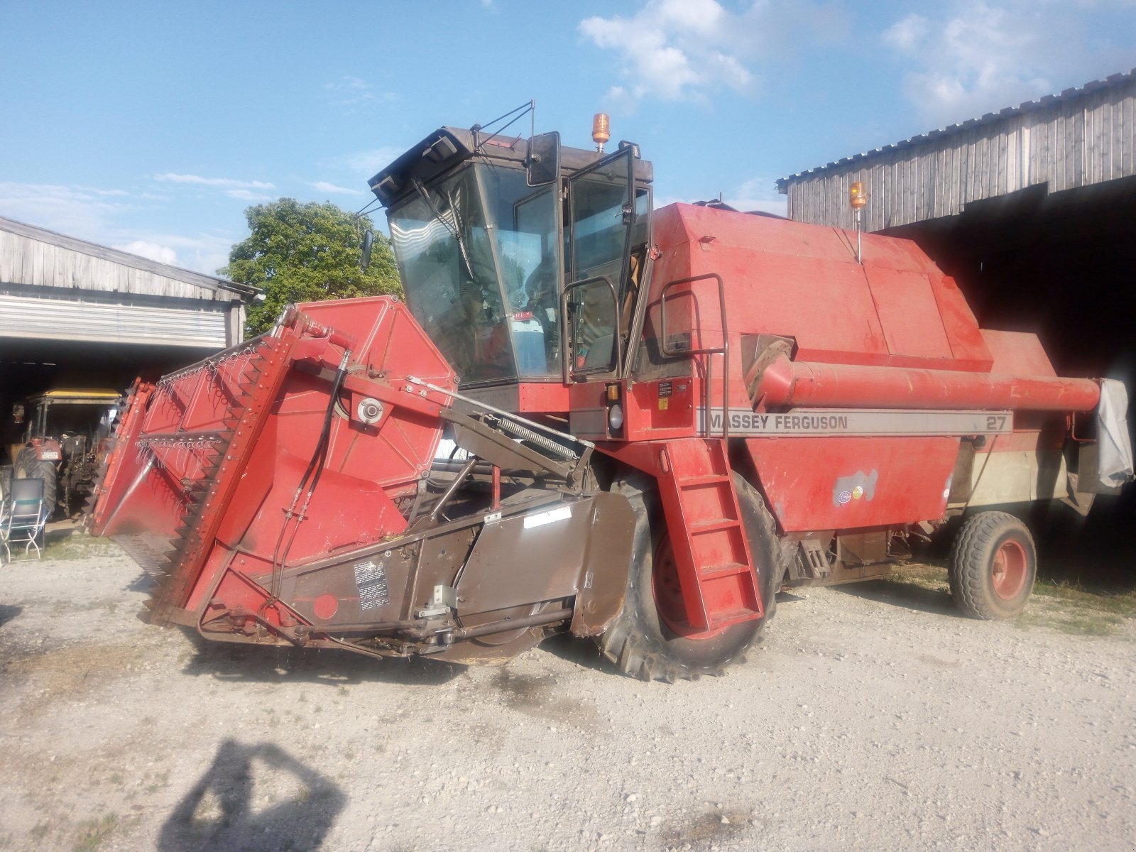 Mähdrescher tip Massey Ferguson 27, Gebrauchtmaschine in Vohburg (Poză 1)