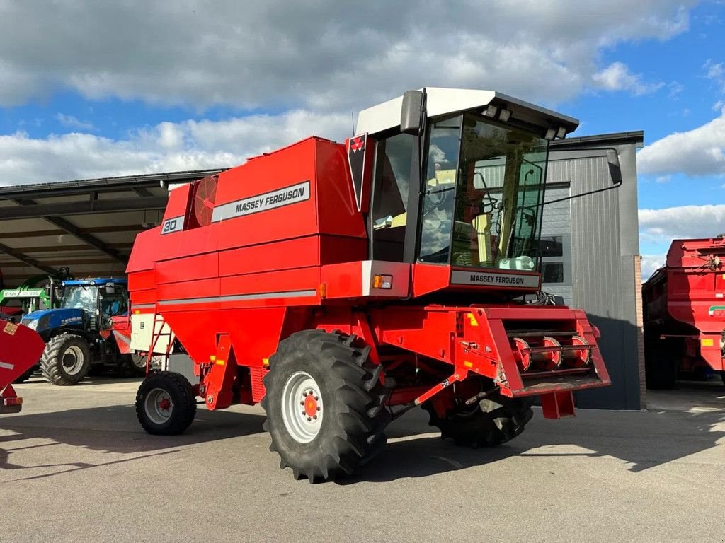 Mähdrescher Türe ait Massey Ferguson 30, Gebrauchtmaschine içinde BENNEKOM (resim 2)