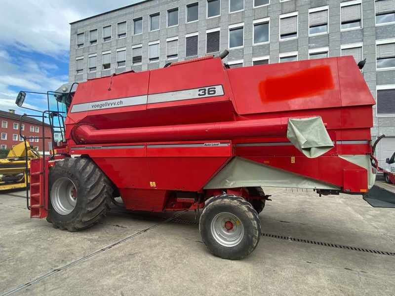 Mähdrescher des Typs Massey Ferguson 36 Rotary Separator, Gebrauchtmaschine in Regensdorf (Bild 2)