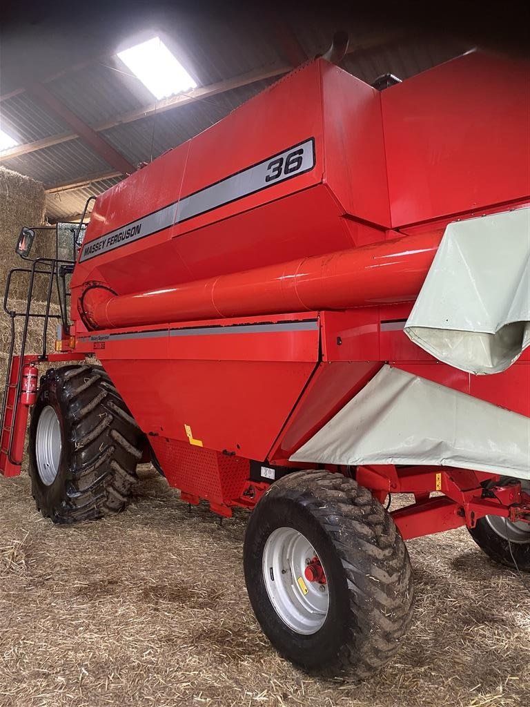 Mähdrescher des Typs Massey Ferguson 36 RS DVII, Gebrauchtmaschine in Middelfart (Bild 4)