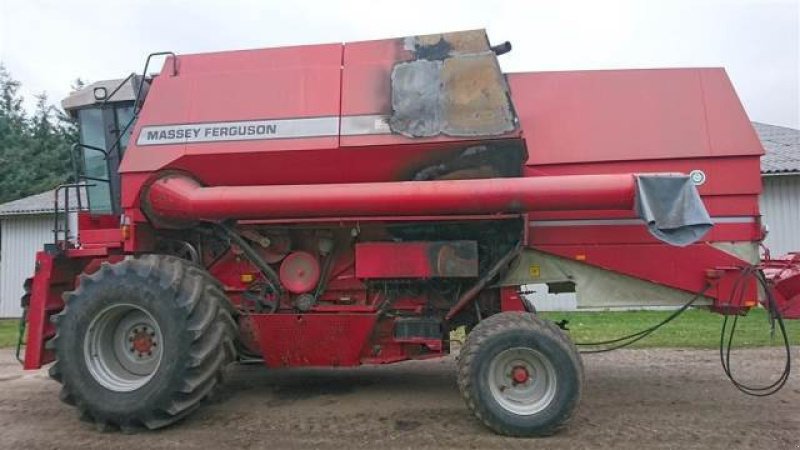 Mähdrescher des Typs Massey Ferguson 38, Gebrauchtmaschine in Hemmet (Bild 2)