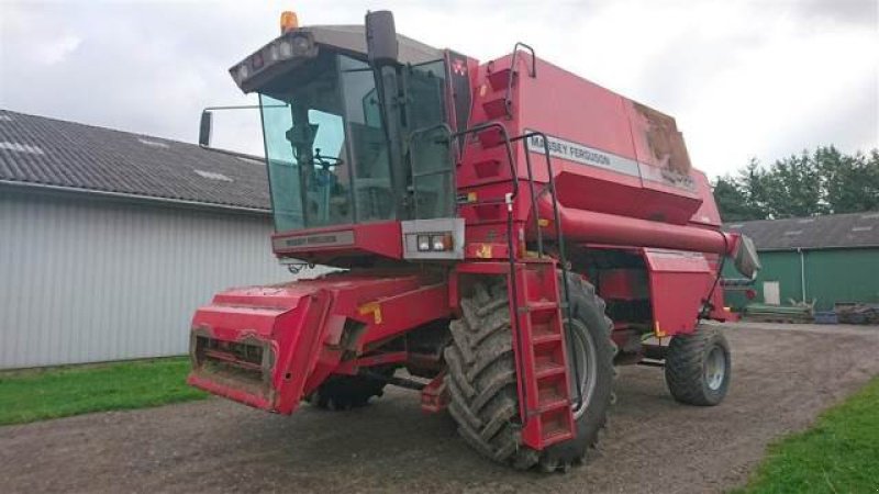 Mähdrescher del tipo Massey Ferguson 40, Gebrauchtmaschine In Hemmet (Immagine 1)