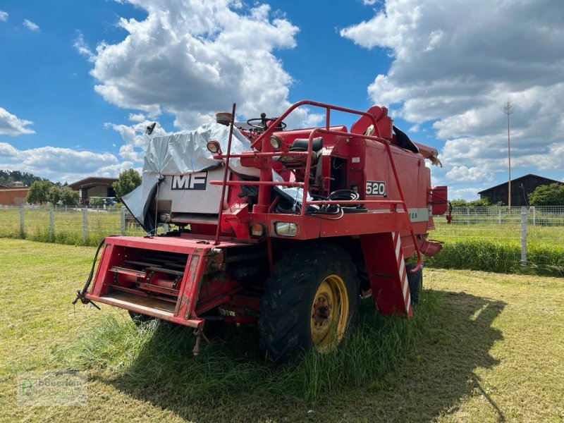 Mähdrescher του τύπου Massey Ferguson 520, Gebrauchtmaschine σε Buch am Wald