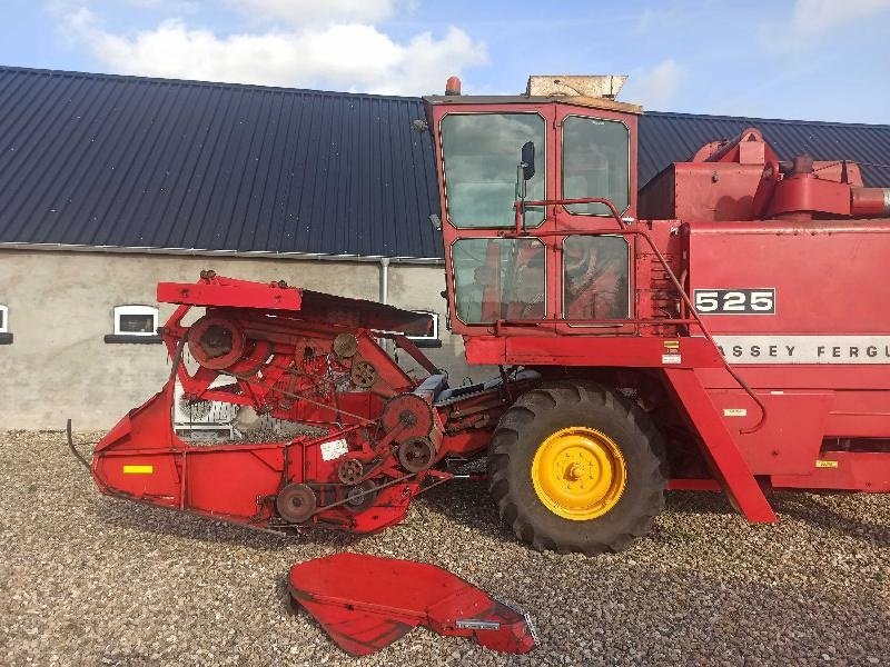 Mähdrescher of the type Massey Ferguson 525 12 Fod skærebord, Gebrauchtmaschine in Roslev (Picture 2)