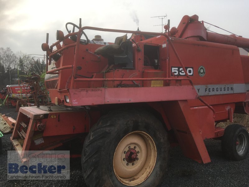 Mähdrescher van het type Massey Ferguson 530, Gebrauchtmaschine in Weimar-Niederwalgern (Foto 1)