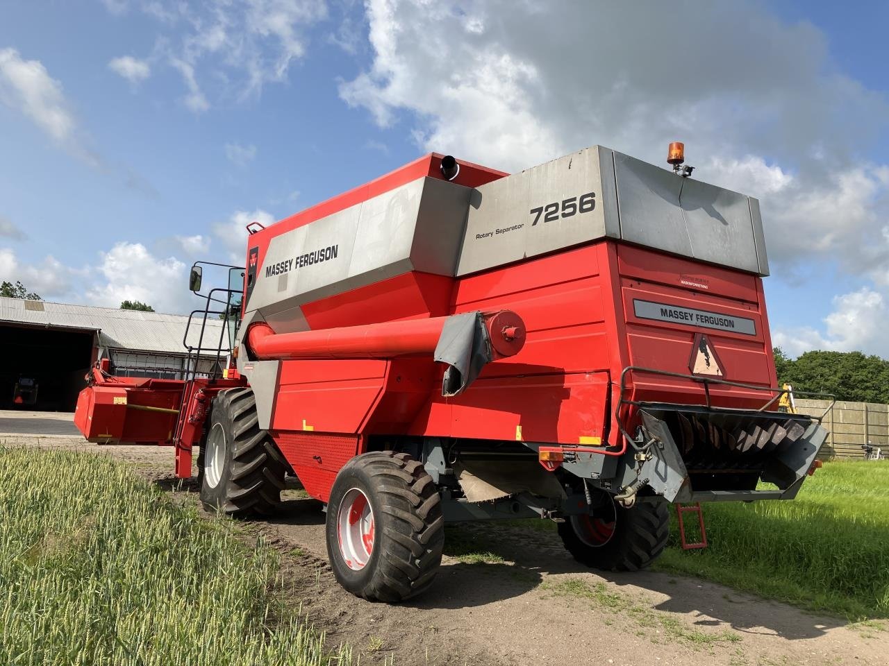 Mähdrescher des Typs Massey Ferguson 7256 MEJETÆRSKER, Gebrauchtmaschine in Brønderslev (Bild 6)