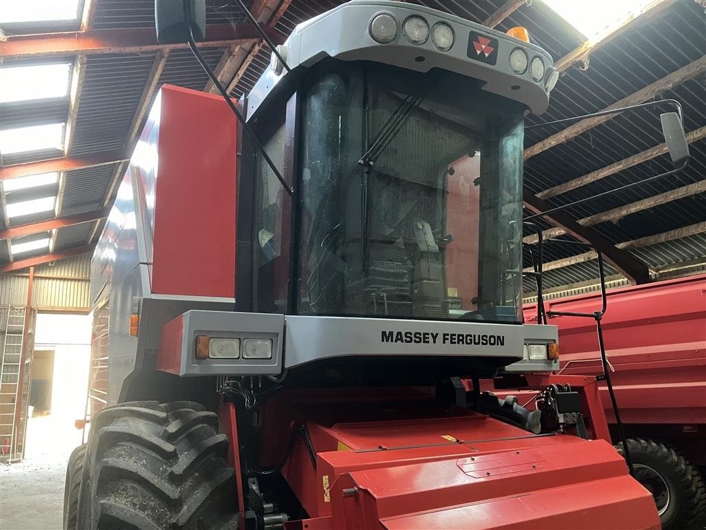 Mähdrescher typu Massey Ferguson 7256 RS med 22 fods Freeflow skærebord, Gebrauchtmaschine v Roskilde (Obrázok 1)