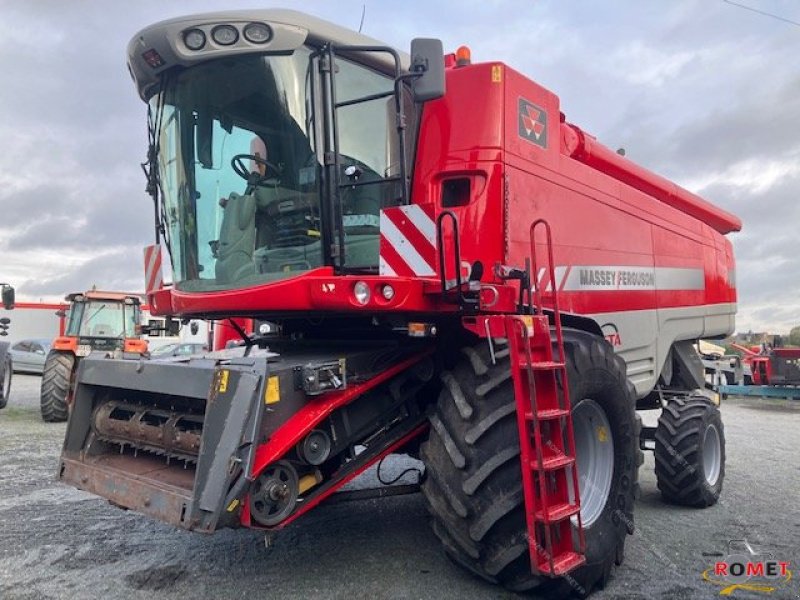 Mähdrescher typu Massey Ferguson 7270, Gebrauchtmaschine w Gennes sur glaize (Zdjęcie 1)