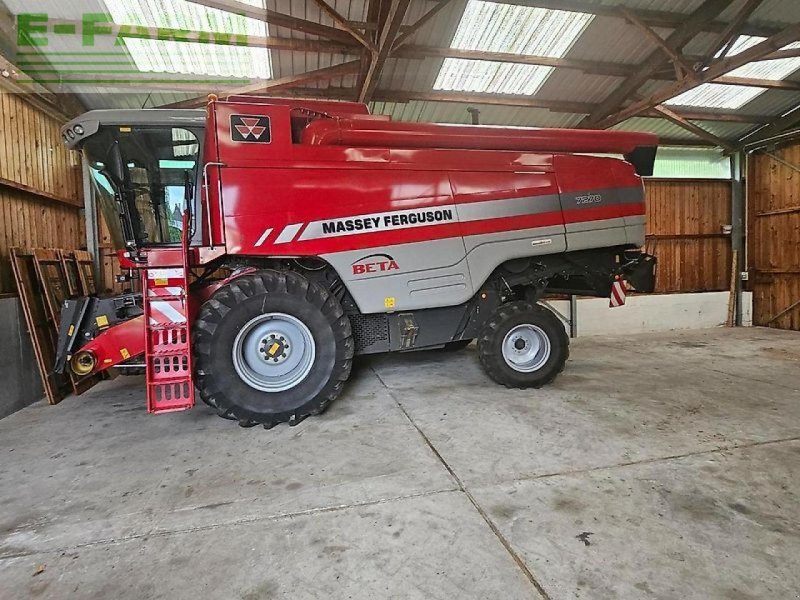 Mähdrescher a típus Massey Ferguson 7270, Gebrauchtmaschine ekkor: ZWÖNITZ OT HORMERSDORF (Kép 1)