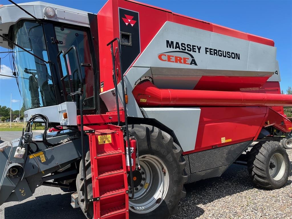 Mähdrescher typu Massey Ferguson 7274 AL m-22 fod PF bord Cerea, Gebrauchtmaschine w Støvring (Zdjęcie 4)