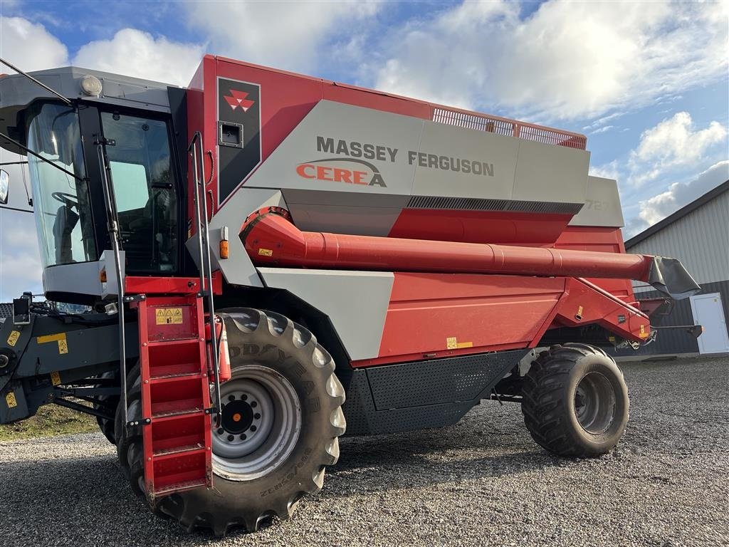 Mähdrescher типа Massey Ferguson 7274 Cerea 22 fods powerflow, Gebrauchtmaschine в Vejle (Фотография 3)