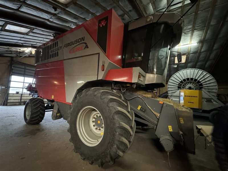 Mähdrescher des Typs Massey Ferguson 7274 PÅ VEJ HJEM!, Gebrauchtmaschine in Nørager (Bild 1)