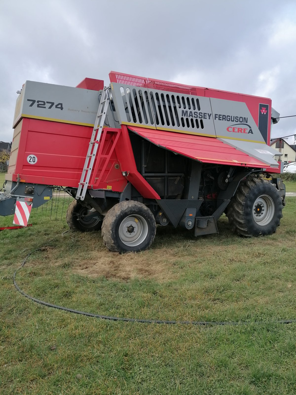 Mähdrescher del tipo Massey Ferguson 7274, Gebrauchtmaschine en Altmannstein (Imagen 1)