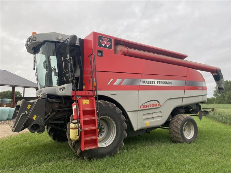 Mähdrescher типа Massey Ferguson 7282 25 fods med powerflow. kørt 1.020 høsttimer og 1.450 motortimer, Gebrauchtmaschine в øster ulslev