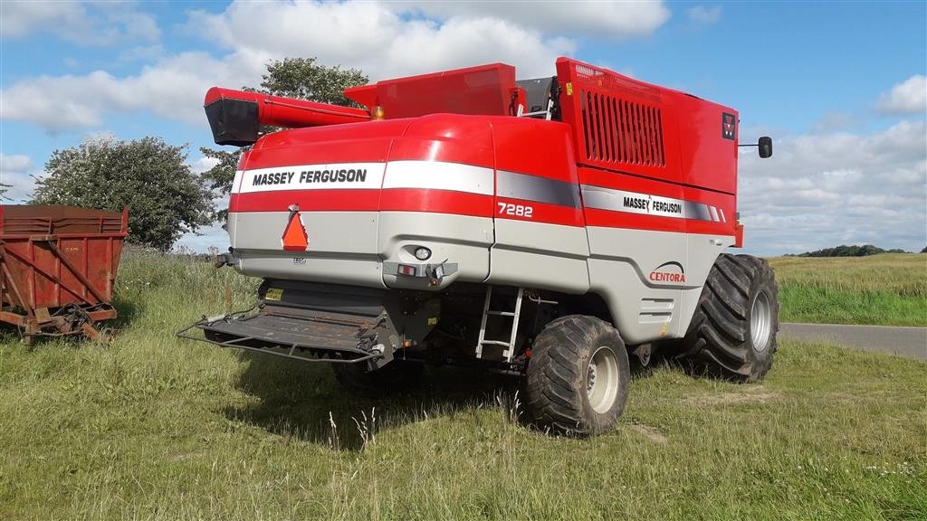 Mähdrescher Türe ait Massey Ferguson 7282 Centora  4 WD og 1050 hjul, Gebrauchtmaschine içinde Brædstrup (resim 4)