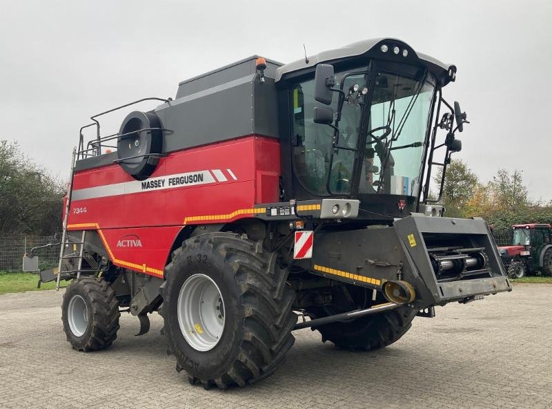 Mähdrescher типа Massey Ferguson 7344 Activa, Gebrauchtmaschine в Hockenheim (Фотография 8)