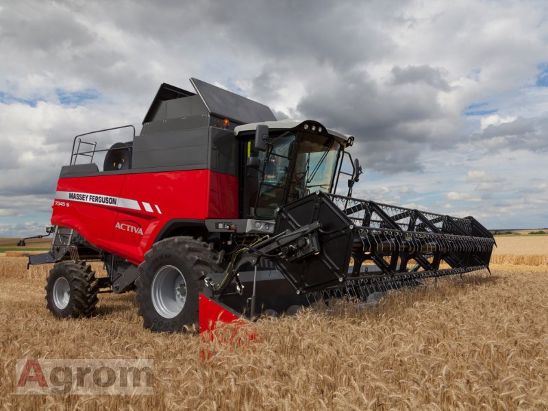 Mähdrescher des Typs Massey Ferguson 7345 Activa S MCS ParaLevel, Neumaschine in Meißenheim-Kürzell (Bild 1)