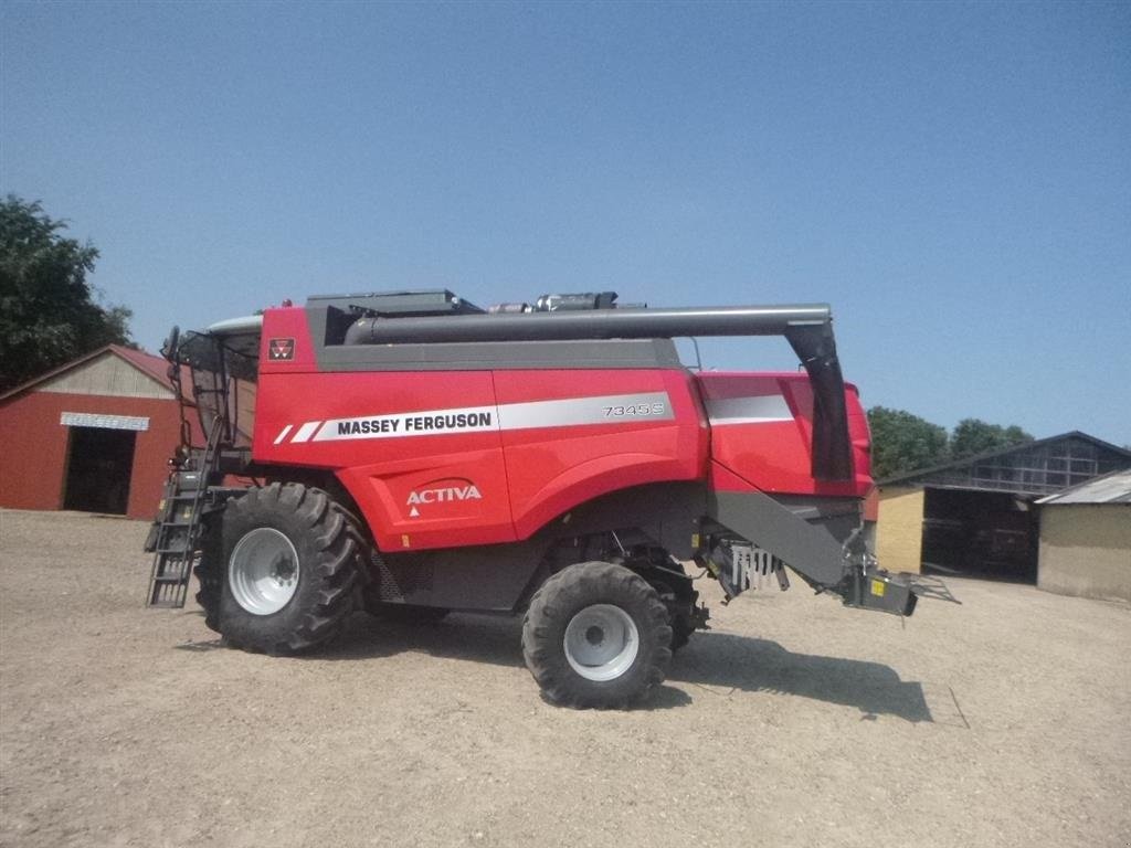 Mähdrescher typu Massey Ferguson 7345S TOPLÆKKER og godt udstyret., Gebrauchtmaschine w Skive (Zdjęcie 4)