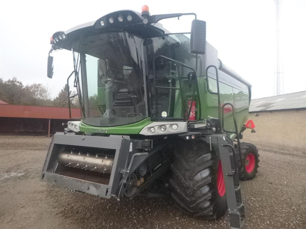 Mähdrescher del tipo Massey Ferguson 7360 BETA i FENDT 5275C model med 4 WD, Gebrauchtmaschine In Skive (Immagine 5)