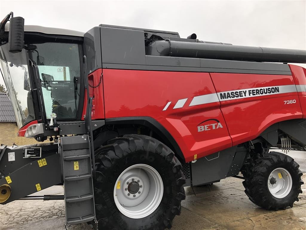 Mähdrescher du type Massey Ferguson 7360 BETA som ny, kun 529 timer., Gebrauchtmaschine en Skive (Photo 1)