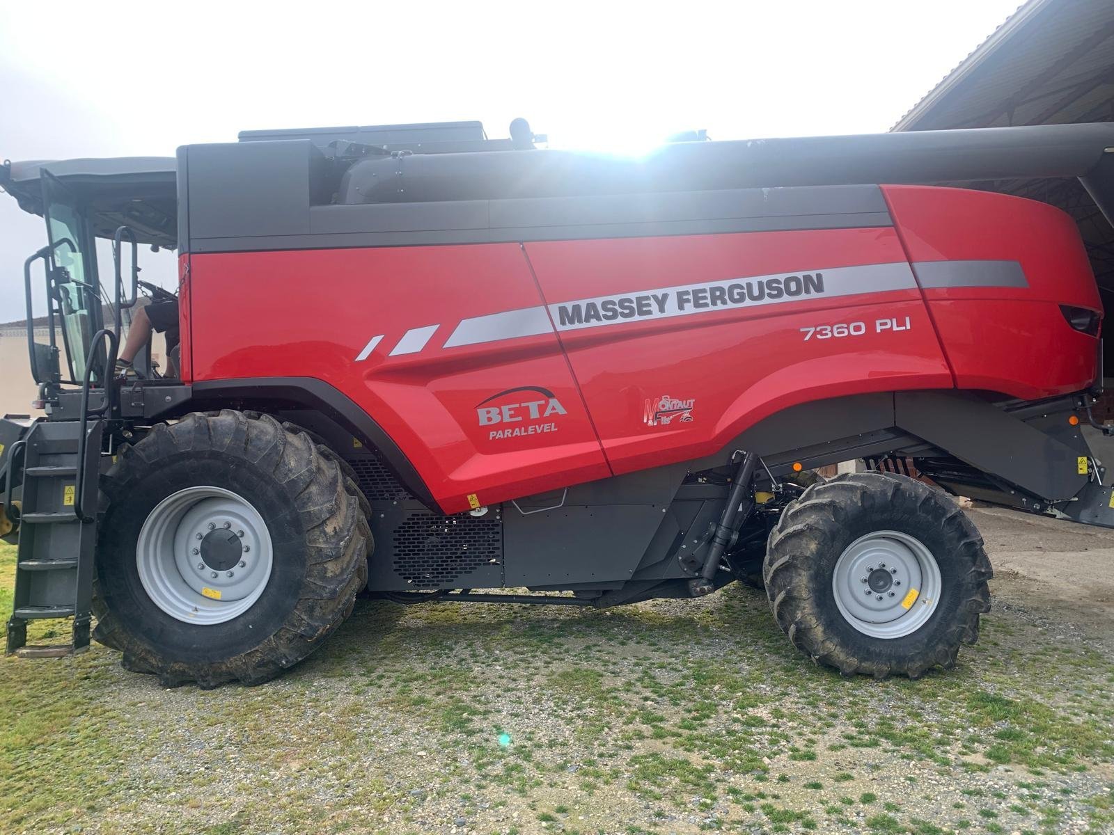 Mähdrescher a típus Massey Ferguson 7360 PLI, Gebrauchtmaschine ekkor: ORLEIX (Kép 5)