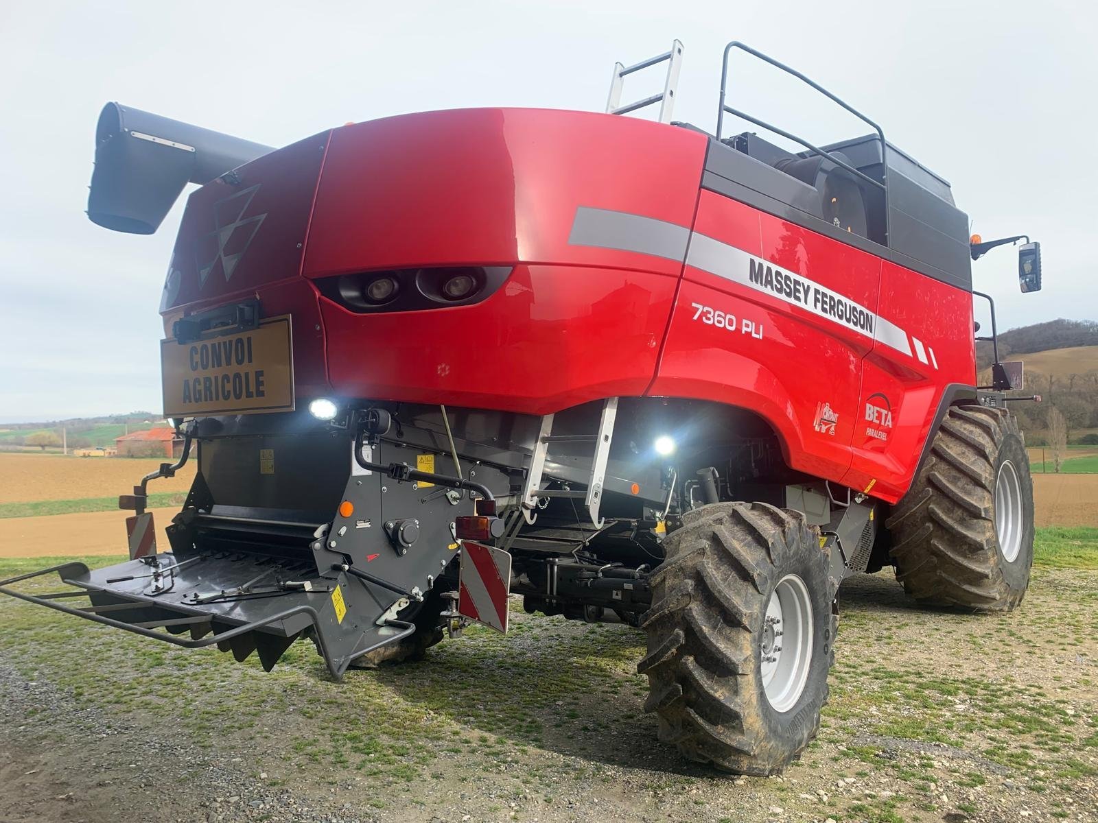 Mähdrescher a típus Massey Ferguson 7360 PLI, Gebrauchtmaschine ekkor: ORLEIX (Kép 9)